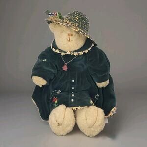 Vintage Delton Products Fine Collectibles Sitting Stuffed Teddy Bears Velvet Hat